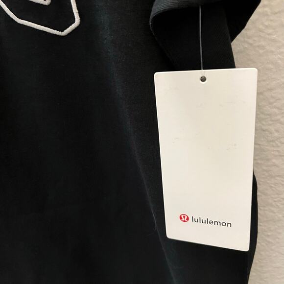 NWT Lululemon Relaxed Fit 100% Cotton Jersey Graphic Tee Shirt Black 1998 Sz12 - Picture 7 of 7